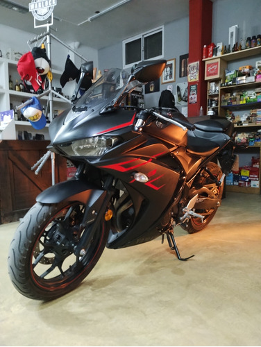 Yamaha R3