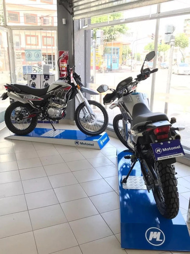 Imagen 2 de 5 de Motomel Skua Silver 150