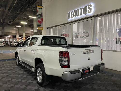 Mitsubishi L200 2.4 GLX 4x2 Mt