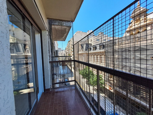 Alquiler Departamento Departamento De Un Ambiente Con Balcon. Inmejorable Ubicacion