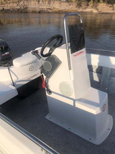 Tracker 530 Para 6 Personas 150 Hp Único Dólar Oficial