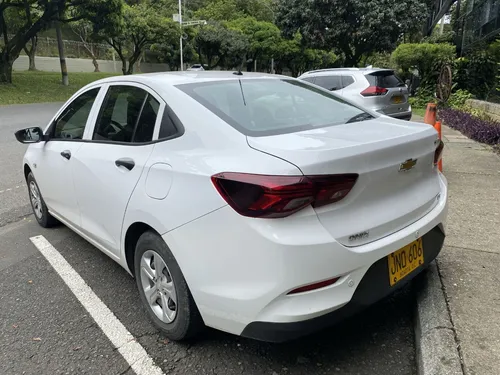Chevrolet Onix 1.0 Lt