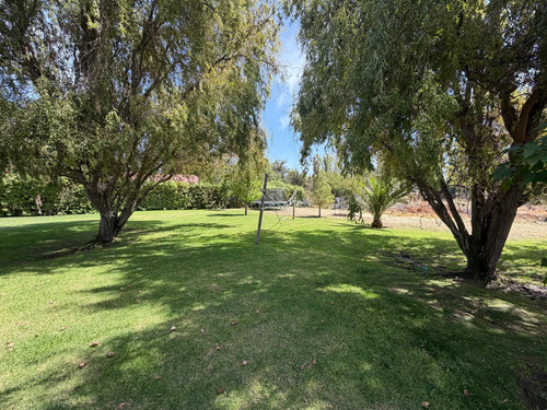 Arriendo Parcela 5.100m2 + Casa 370m2 Multifuncional Batuco