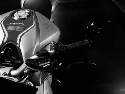 Imagen 10 de 12 de Mv Agusta Brutale 1090 Rr
