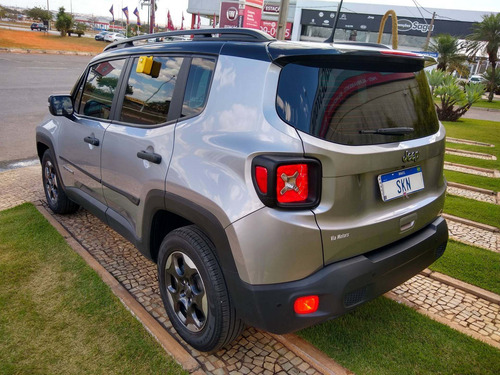 Imagem 3 de 7 de Jeep Renegade 1.8 16v Flex 4p Automático