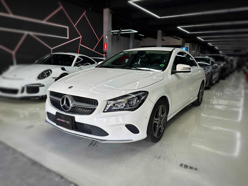 Mercedes-Benz Clase CLA 1.6 200 Cgi Sport At