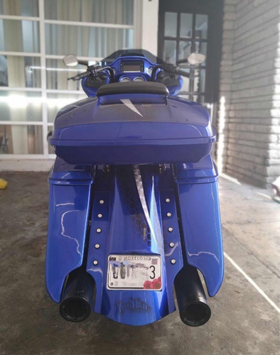 Road Glide Special Customizada Azul Cobalto