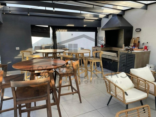 Moderno Y Amplio Dúplex En Inmejorable Sector De La Dehesa