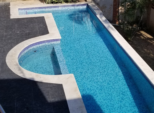 Imagen 7 de 12 de Venta Espectacular Casa En Lomas Del Country Guataparo
