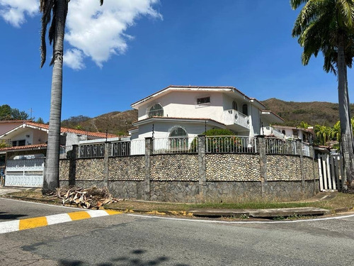 Imagen 22 de 30 de Remax Infinity Vende Bella Casa En Urb. La Viña 128152 Frances Mijares 04144990396