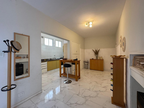 Venta De Casa Céntrica En Mercedes B