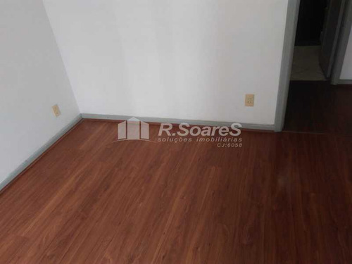 Imagem 10 de 15 de Apartamento Com 3 Quartos Em São Cristovão. Rua Fonseca Teles - Cpap30518