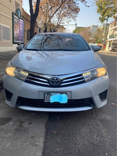 Imagen 5 de 12 de Toyota Corolla 2015 1.8 Xli Cvt 140cv