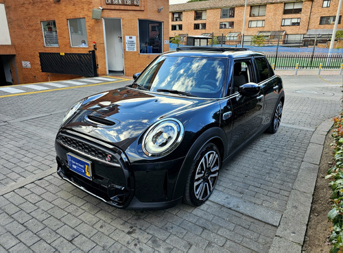 Mini Cooper S  Cooper S Iconic At