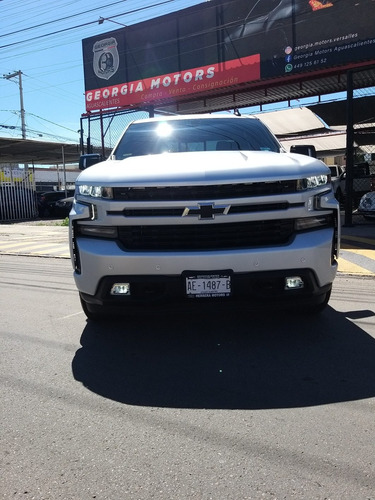 Imagen 14 de 15 de Chevrolet Cheyenne 2020 5.4 2500 Doble Cab Lt Z71 4x4 At