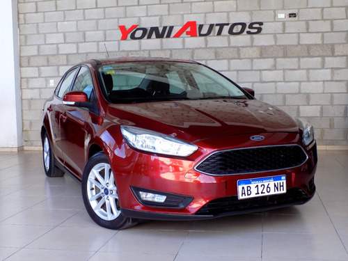 Ford Focus III 1.6 Sedan S