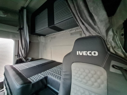 Imagem 23 de 25 de Iveco Hiway 480 6x4 Bug Leve Suspensão De Molas Ano 2017 Aut