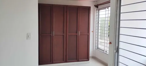 Magnífica Casa Con Excelente Ubicación De 4 Habitaciones.