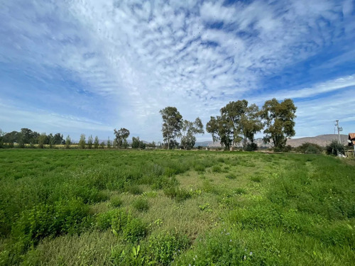 Campo Con Derechos De Agua Y Tranque