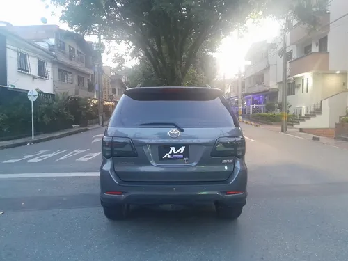 Toyota Fortuner 2.7l 4x2