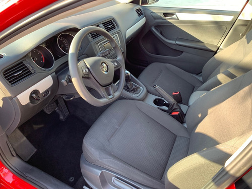 Imagen 5 de 11 de Volkswagen Jetta