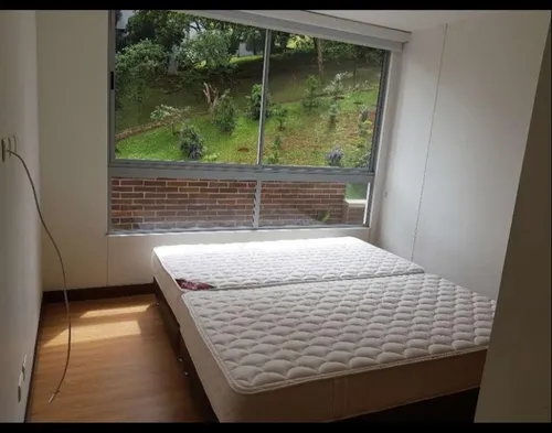 Vendo Apartamento Con Terraza En El Poblado- Los Balsos, Medellin.