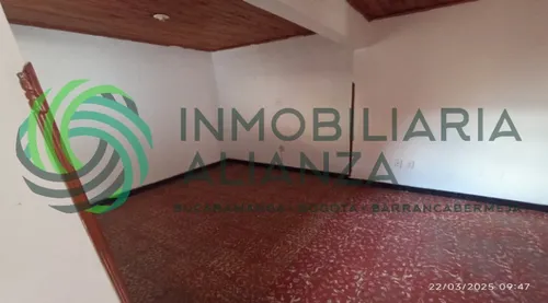 Casa En Venta En Centro. Cod V61718