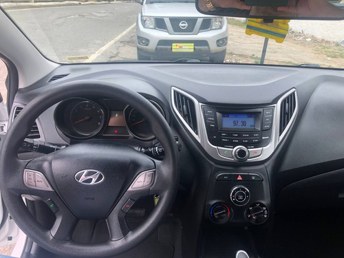 Imagem 12 de 15 de Hyundai Hb20 1.6 Comfort Style 16v Flex 4p Automático