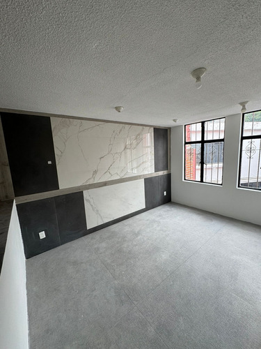 Casa Con Uso De Suelo Comercial De 290m2 En División Del Norte