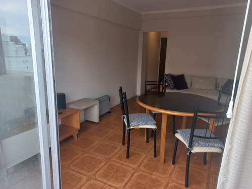 Departamento 3 Amb A La Calle Zona La Perla Plaza España Con Balcon Mar Del Plata