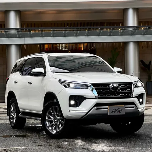 Toyota Fortuner 2.8 SRV