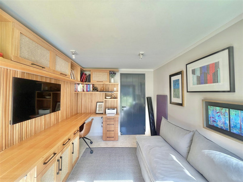 En Condominio: Bernardo Larrain - Av. La Dehesa