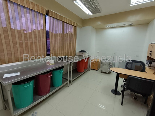 Edificio En Venta En Mariche 3 Pisos Sotano Edificios Caracas Cavas Refrigeracion Angela Tochon Edificios Comerciales