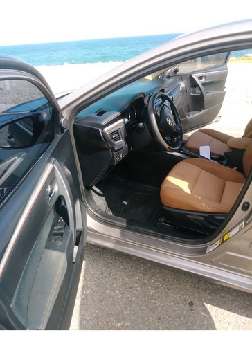 Imagen 11 de 14 de Toyota Corolla 2014