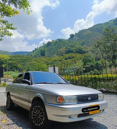 Nissan Sentra 1.6 B13 Std