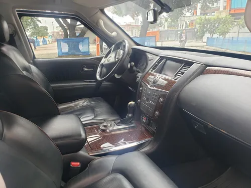 Nissan Patrol 5.6 Y62 King