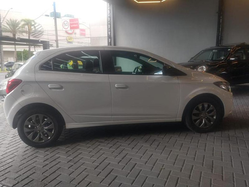 Chevrolet Onix Joy Hatch 1.0 8v Black Edition Flex Mec.