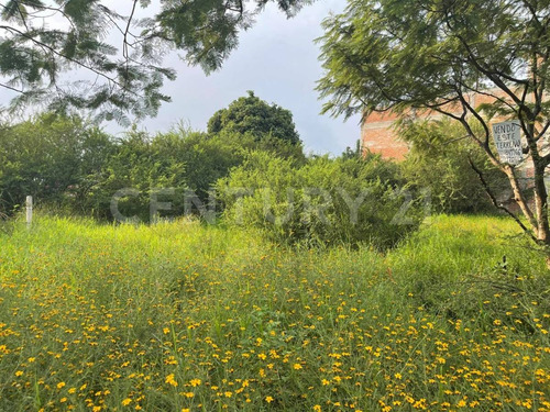 Terreno En Venta En Las Fuentes, Jiutepec, Morelos.