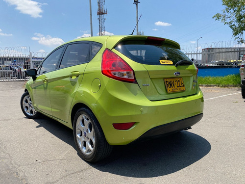 Ford Fiesta 1.6 Hatchback Mecánica