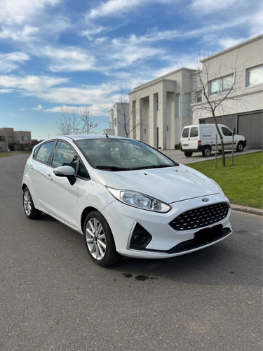 Imagen 1 de 13 de Ford Fiesta Kinetic Design 2018 1.6 Se 120cv
