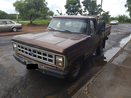 Ford F-1000 Ano 1981/ Batatais Caminhões