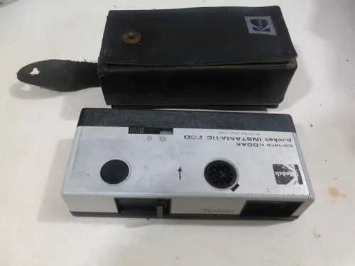 kodak instamatic 200 camera