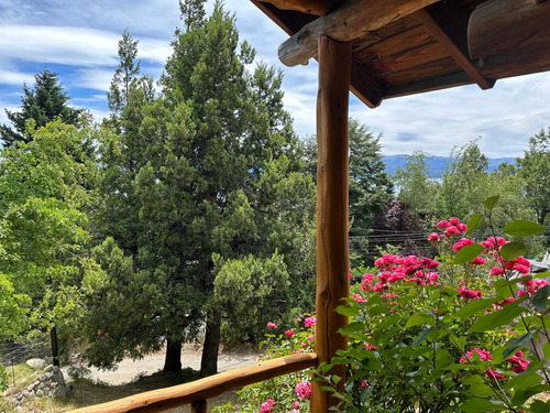 Casa En Barrio Melipal Ii- Vista Al Lago - Bariloche