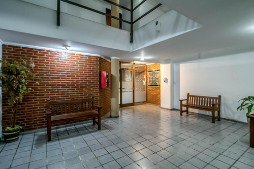 Oficina Impecable En Primer Piso De Edificio , Ideal Consultorio