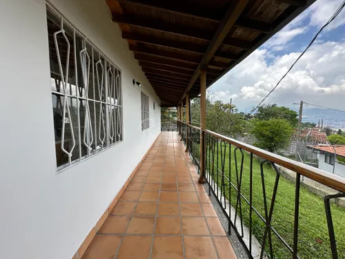 Casa En Arriendo En Las Antillas. Cod A775998