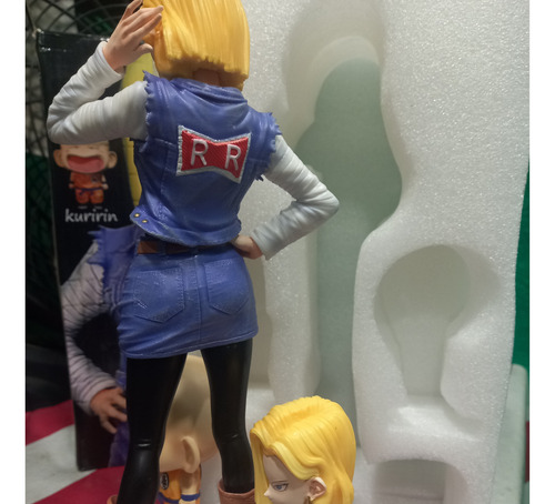 Androide 18 (lazuli). Y Krillin