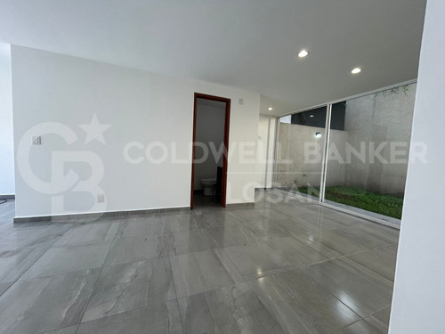 Renta De Casa En Aqua Ii, Lago Esmeralda