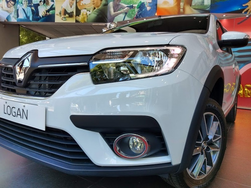 Imagen 2 de 19 de Renault Logan Intens Tasa 0% (dm)
