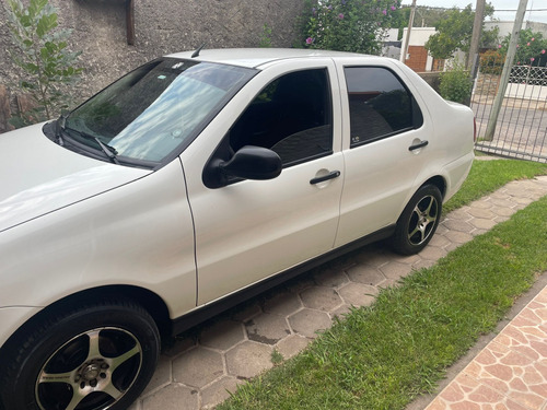 Fiat Siena 4 Puertas 