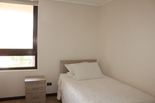 Triplex Con Amplios Espacios Y Modernas Comodidades